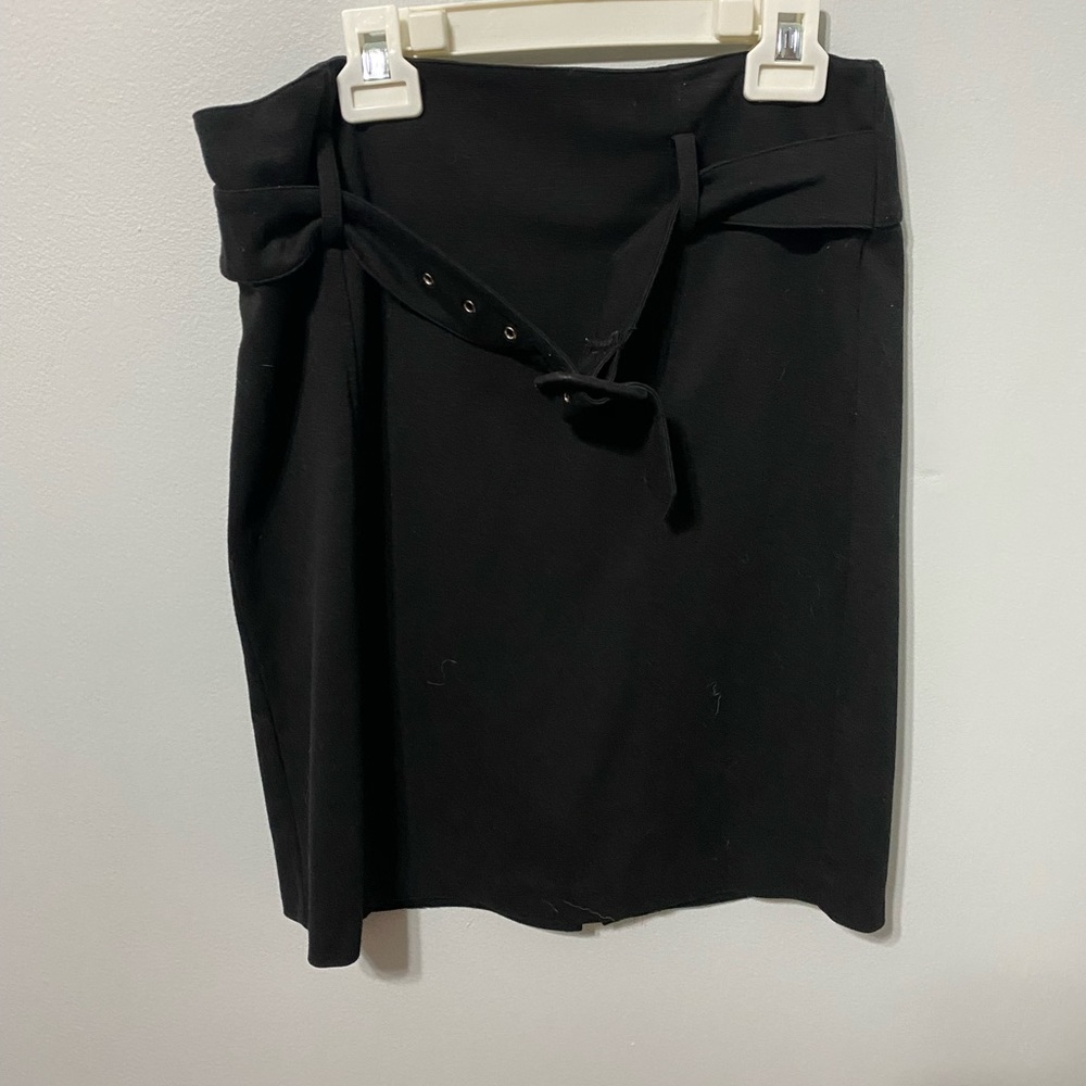 Black dress skirt with belt